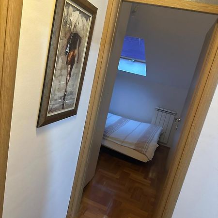 Stan na dan Dobrinja 1 Apartment Sarajevo Bagian luar foto