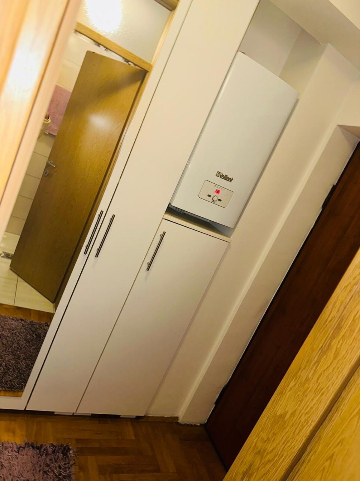 Stan na dan Dobrinja 1 Apartment Sarajevo Bagian luar foto